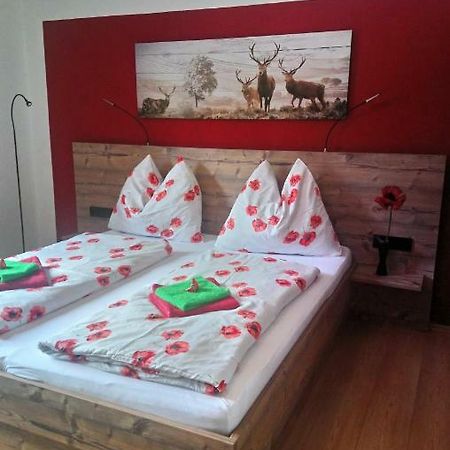 Haus Wastl Apartman Russbach am Pass Gschütt Kültér fotó
