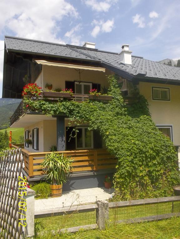 Haus Wastl Apartman Russbach am Pass Gschütt Kültér fotó