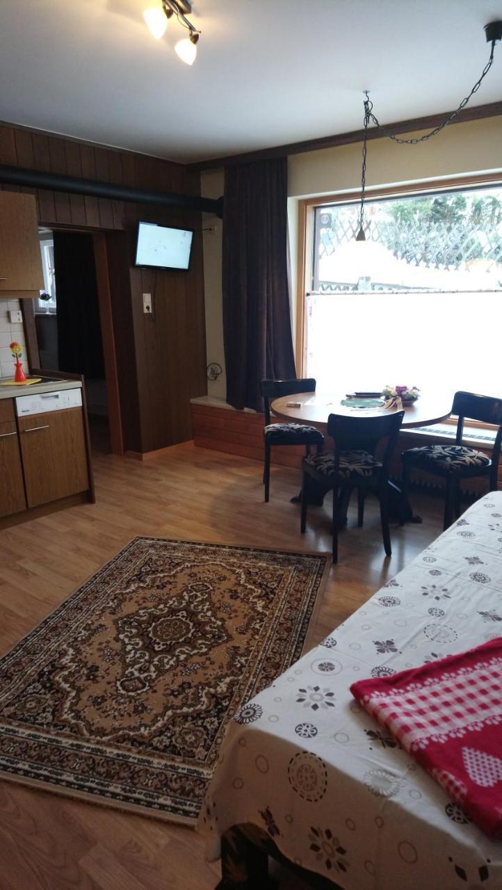 Haus Wastl Apartman Russbach am Pass Gschütt Kültér fotó
