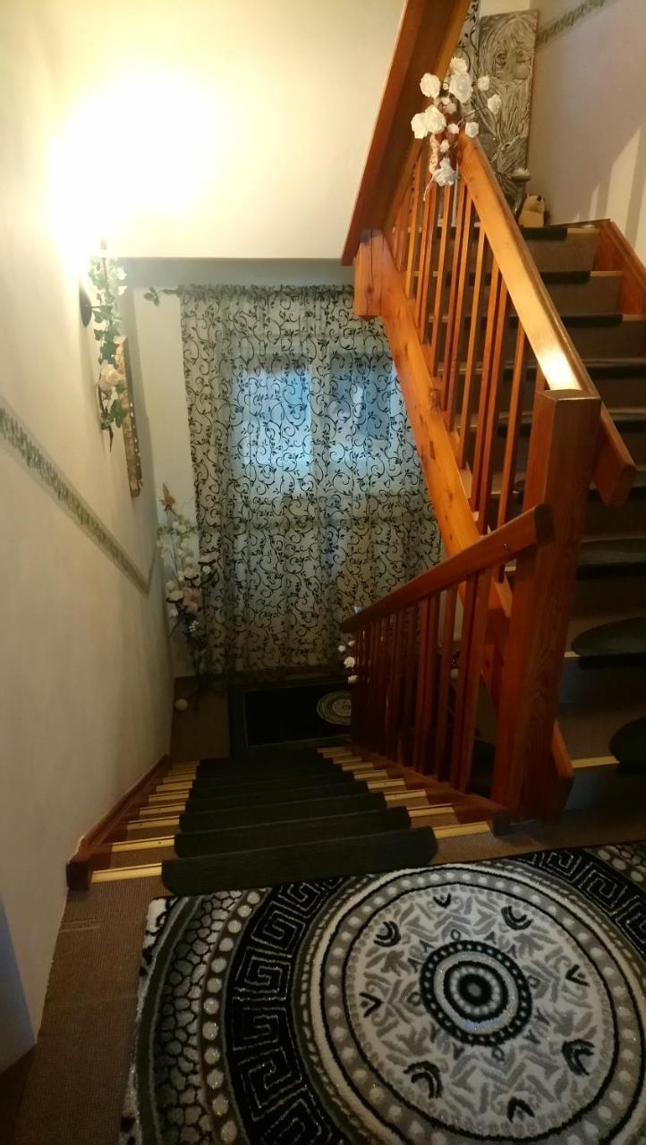 Haus Wastl Apartman Russbach am Pass Gschütt Kültér fotó